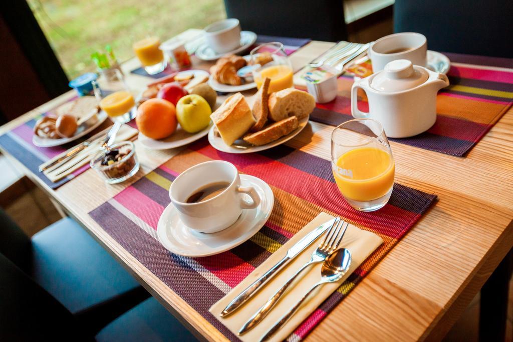 L'Oustal De Vezac Hotel Екстериор снимка