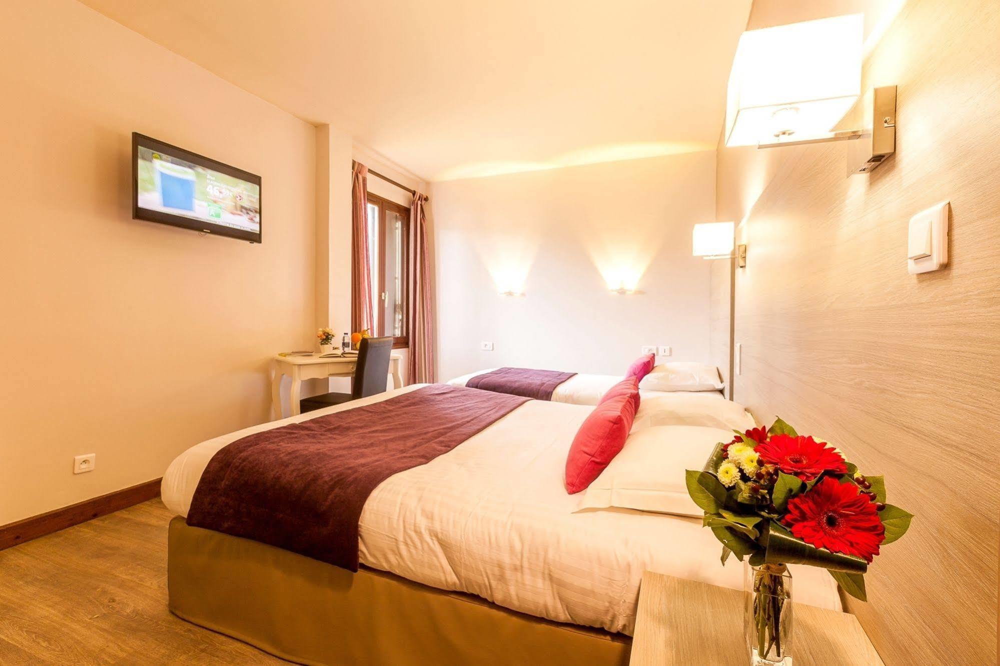 L'Oustal De Vezac Hotel Екстериор снимка